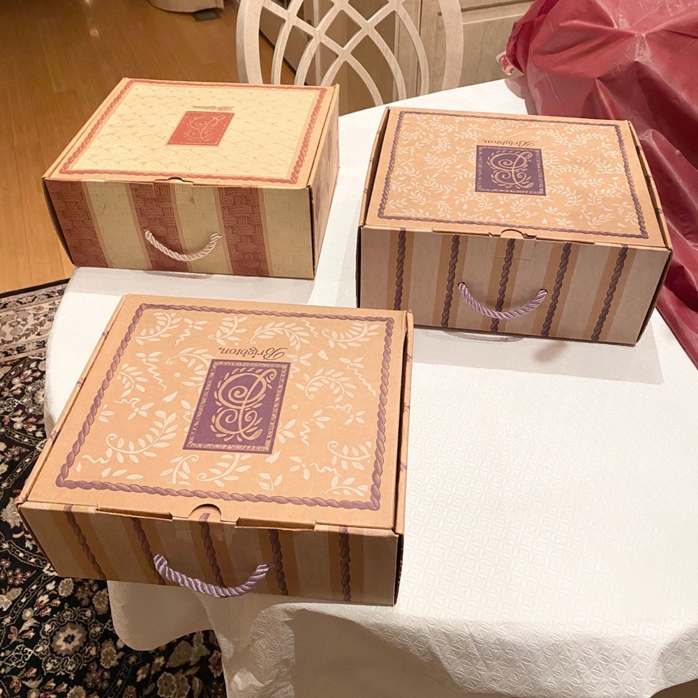 3 Brighton Boxes